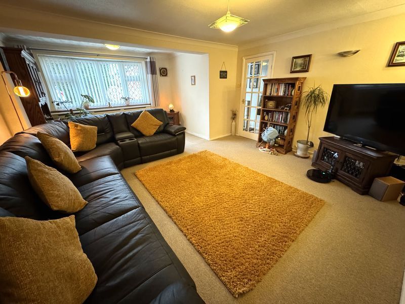 Burnham Rise, Nuneaton Image 2