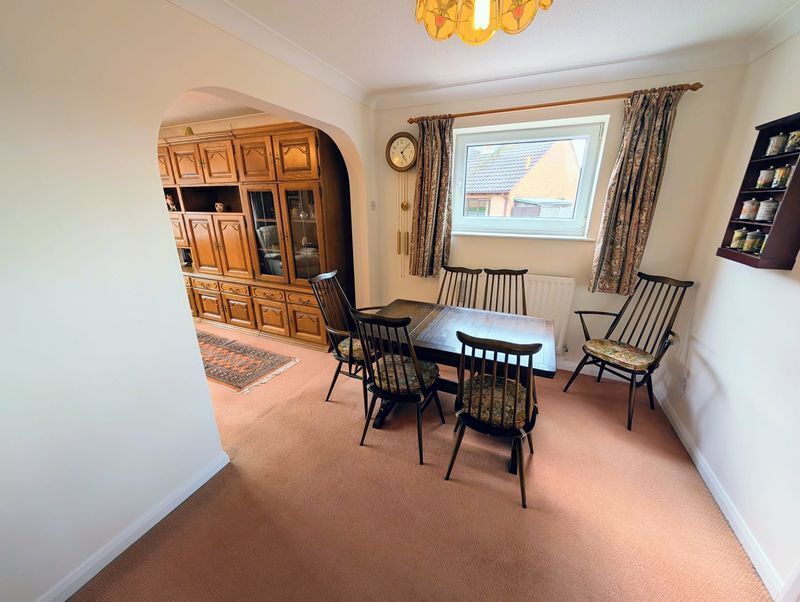 Sidmouth Close, Nuneaton Image 5