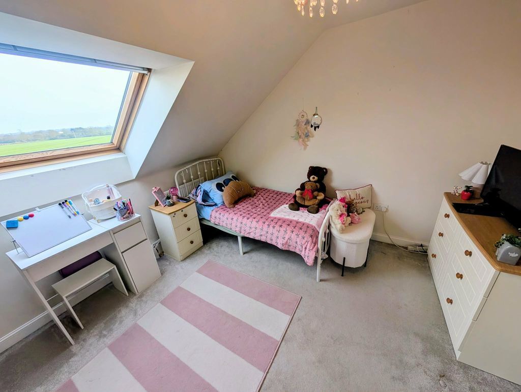 Twill Close, Nuneaton Image 16