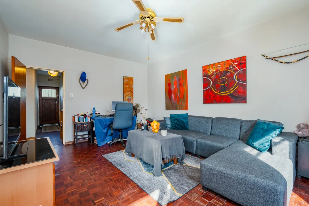 South Africa, Western Cape, Somerset West Central, Andries Pretorius, 31
