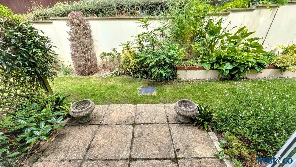 Property carousel item 11
