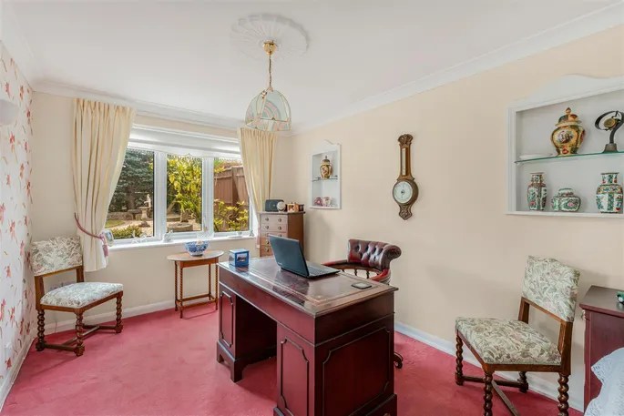 Property carousel image 7