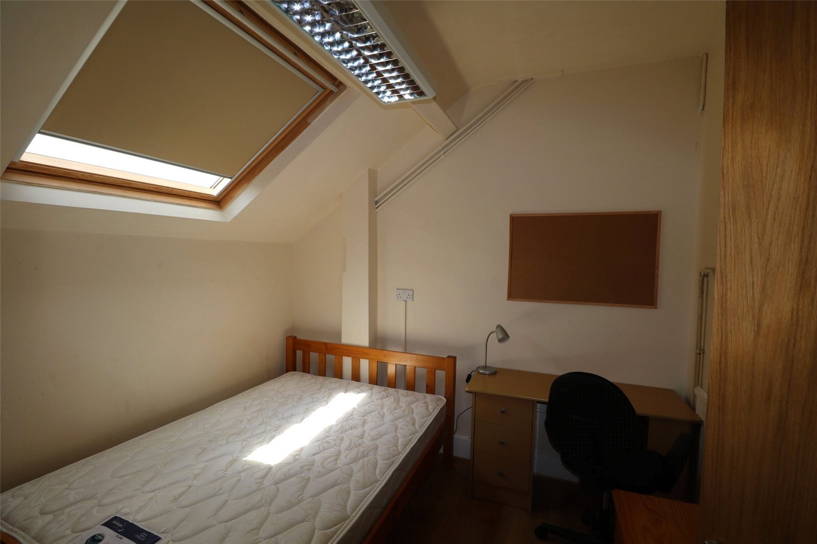 College Road, Bangor, Gwynedd, LL57 Image 7