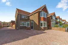 Pavilion Road, Worthing