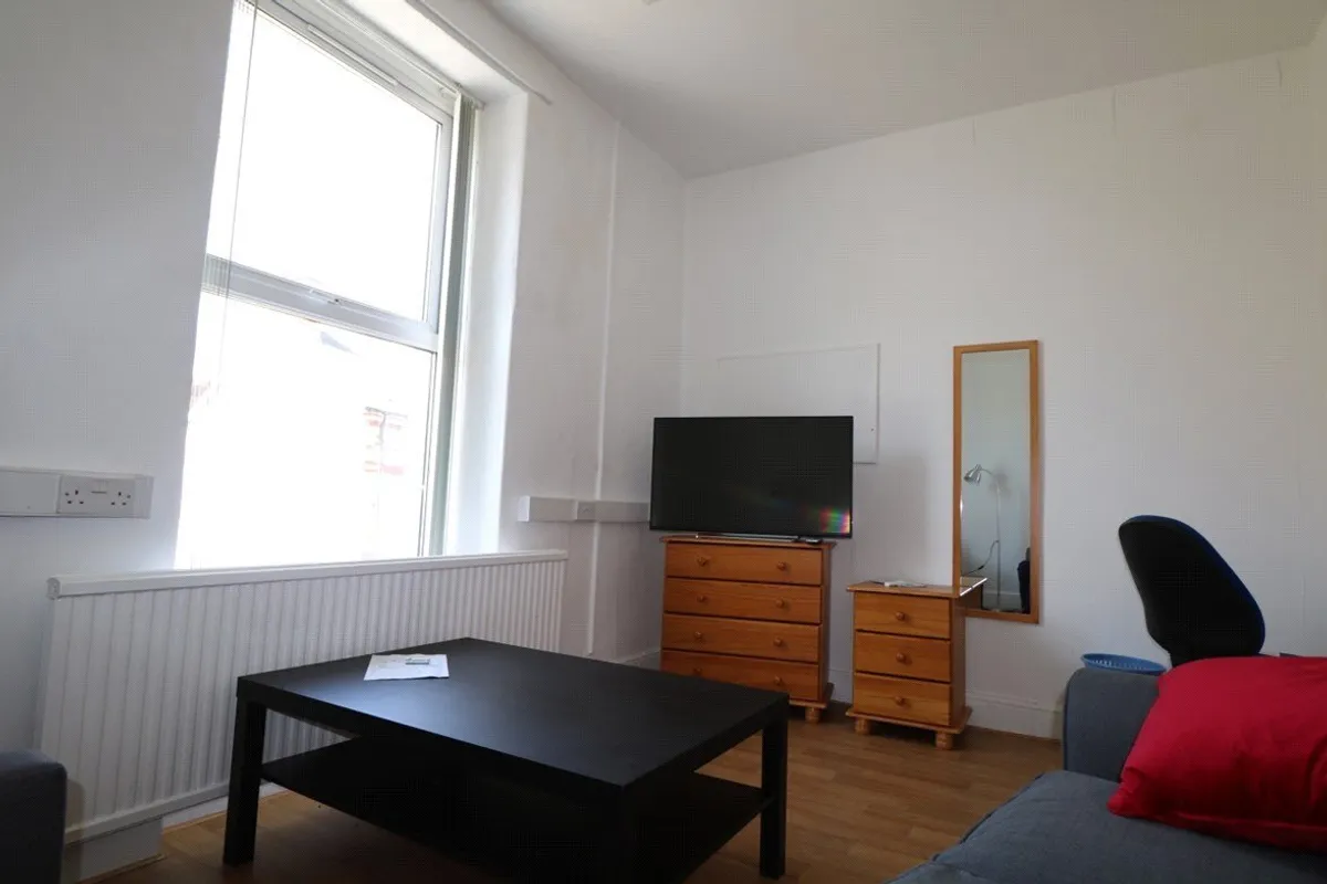 College Road, Bangor, Gwynedd, LL57