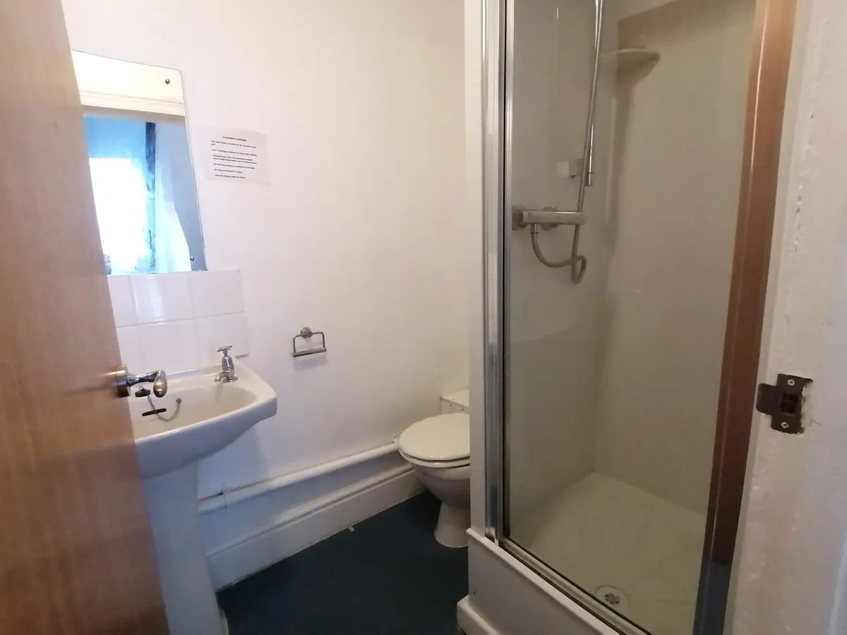 College Road, Bangor, Gwynedd, LL57