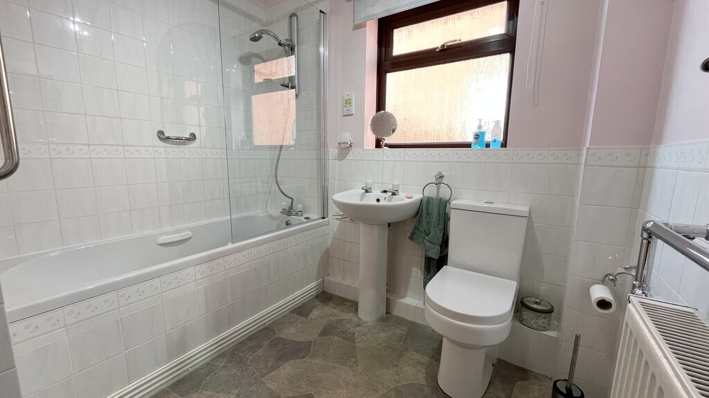 Nicholson Drive, Beccles Image 12