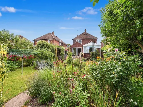 Church Road, Pitstone, Leighton Buzzardphoto