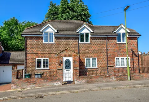 Oak Green, Abbots Langley, WD5