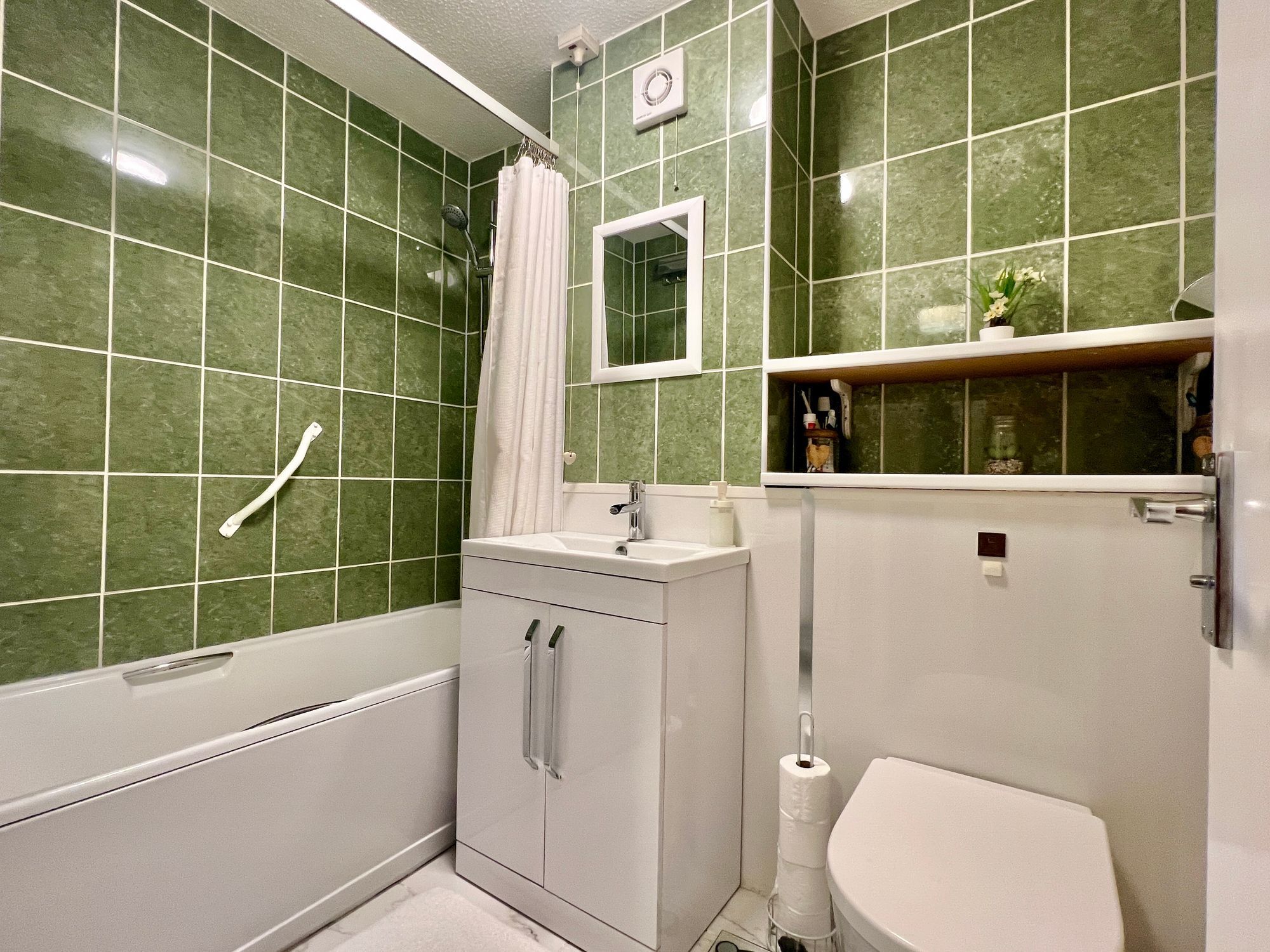 French Weir Close, Summerfield Court, Taunton Image 16
