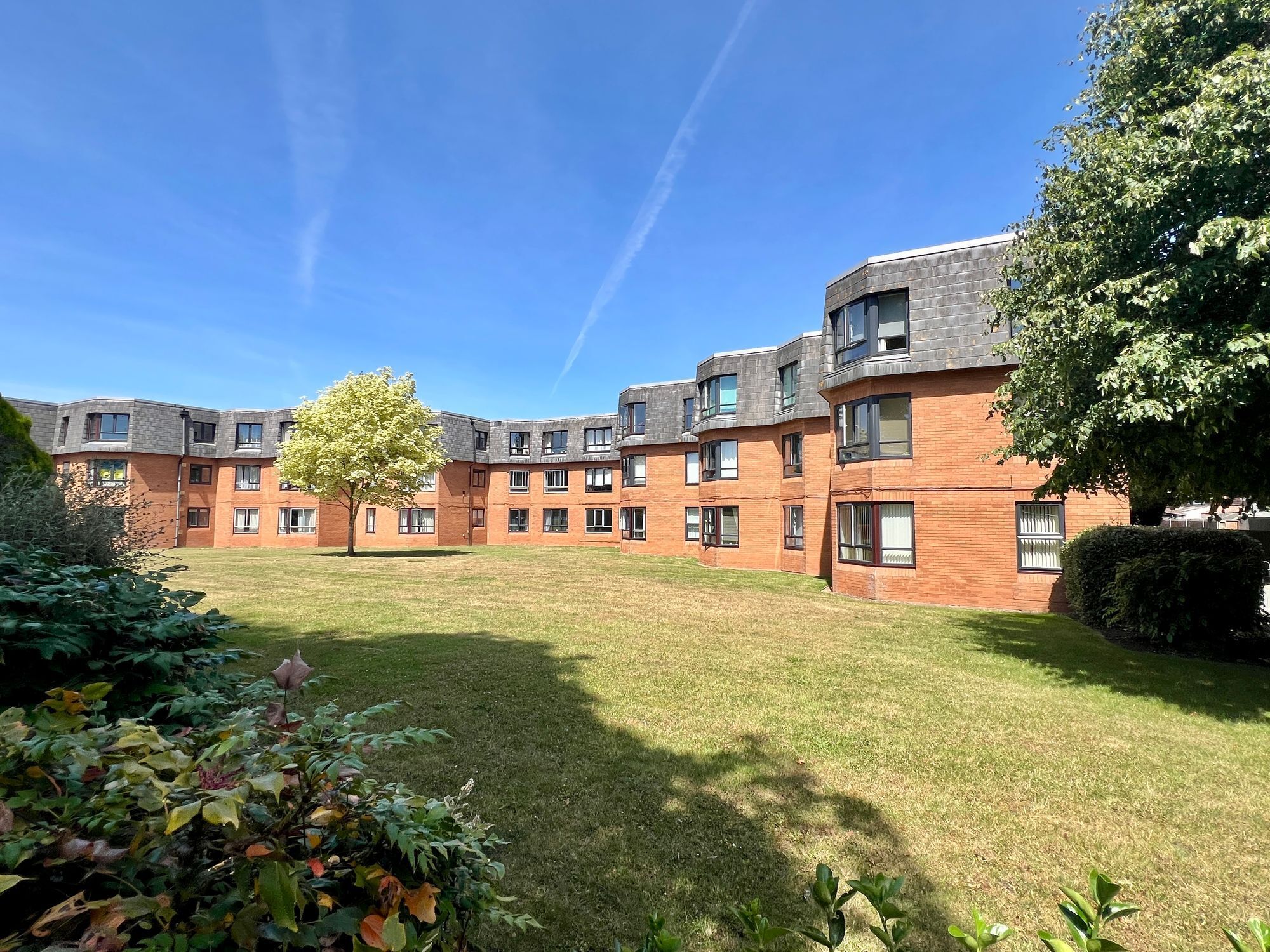 French Weir Close, Summerfield Court, Taunton Image 19