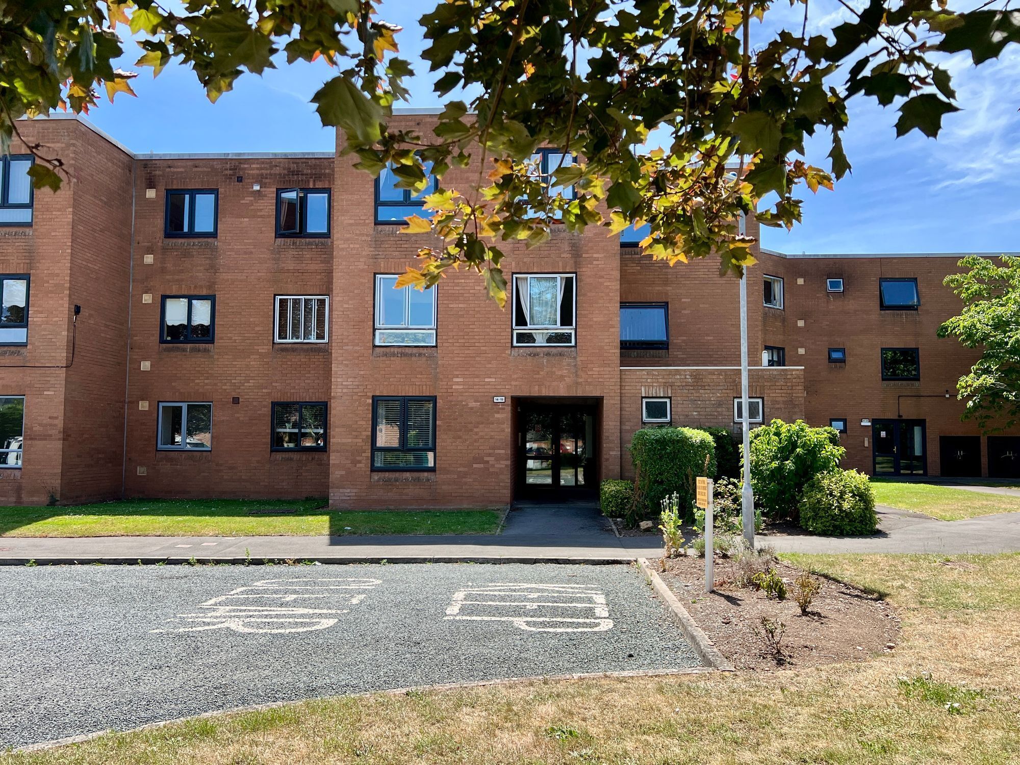 French Weir Close, Summerfield Court, Taunton Image 23