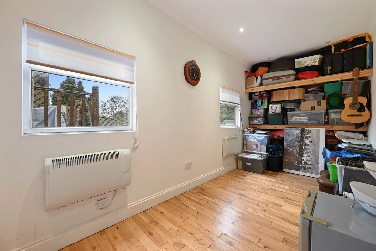 Alder Grove, London, NW2