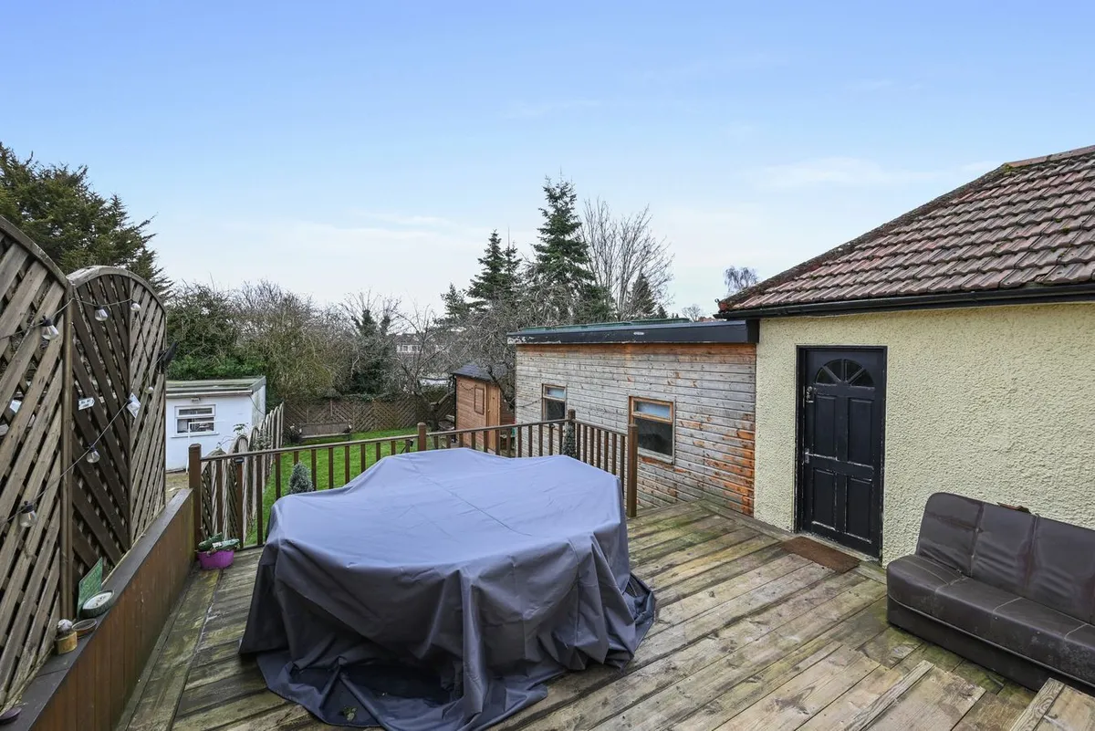 Alder Grove, London, NW2