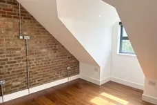 Garratt Lane, LONDON
