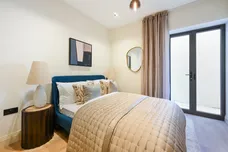 Creswick Road, London