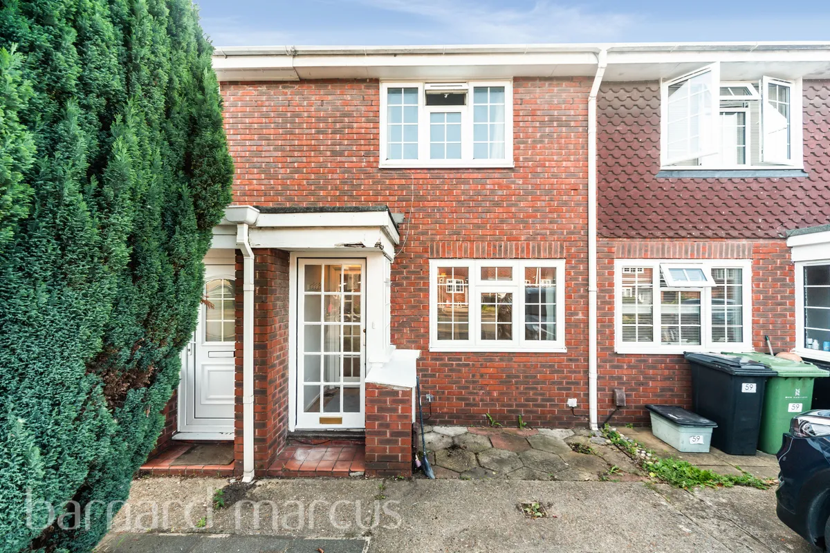 Delaporte Close, EPSOM