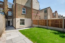 Montague Road, London, N8 photo 10