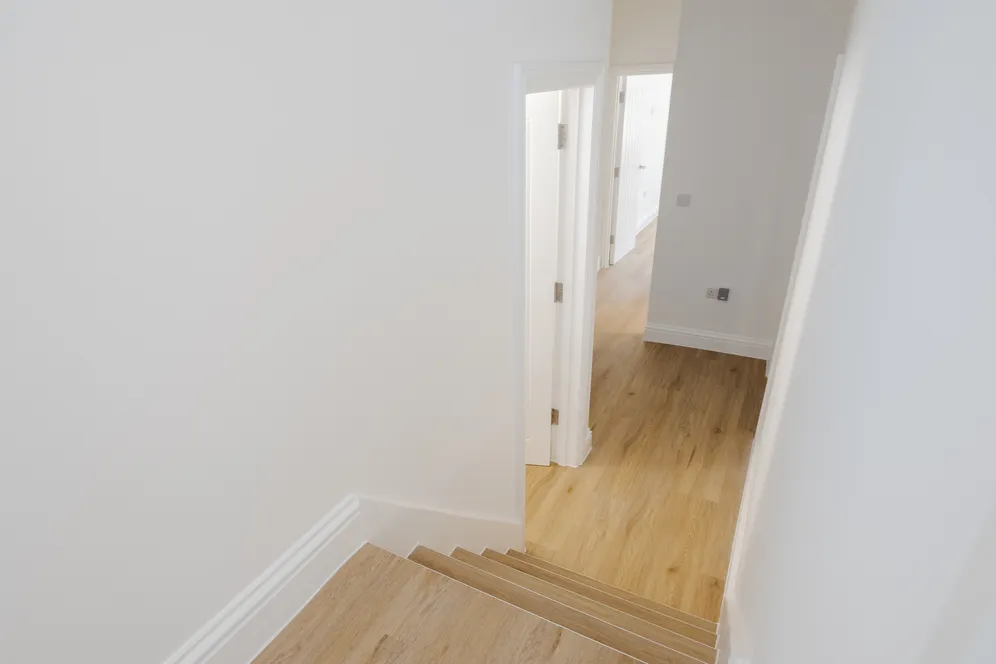 Montague Road, London, N8 photo 12