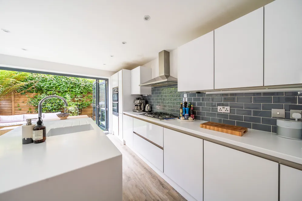 Corrance Road, London, SW2 photo 17