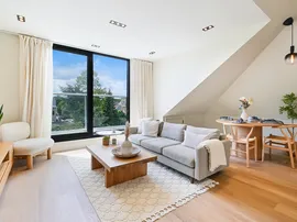 Creswick Road, London photo