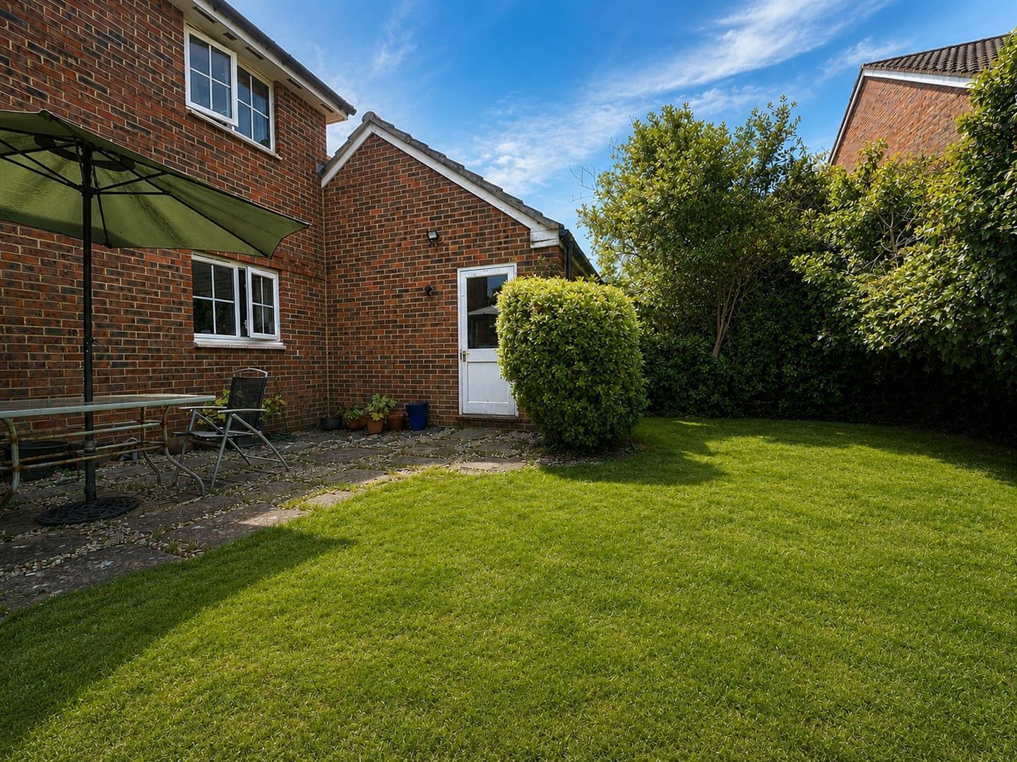 Duchess Street, Slough Image 6