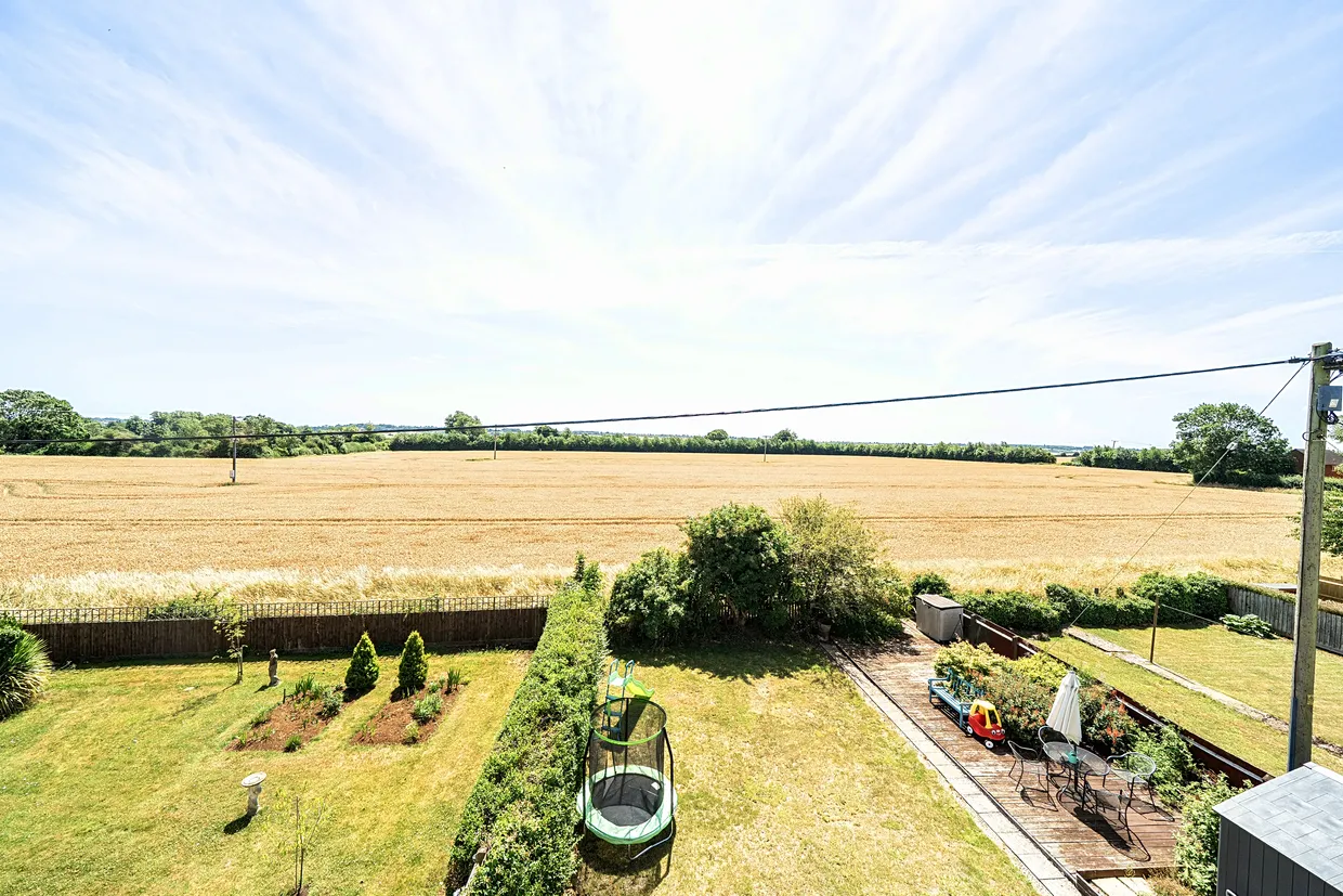 The Paddocks, Deddington, OX15 photo 2
