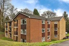 Harestone Valley Road, CATERHAM