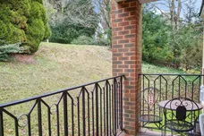 Harestone Valley Road, CATERHAM