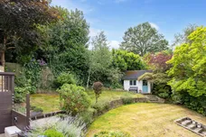 Winchester Close, Esher, KT10 photo 22