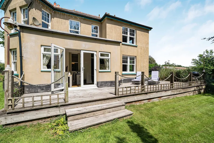 Property Image 28