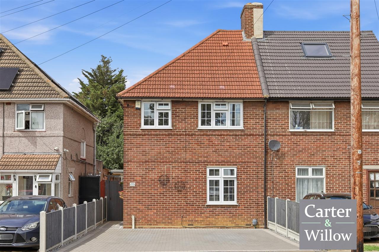 Becontree Avenue, Essex Image 1