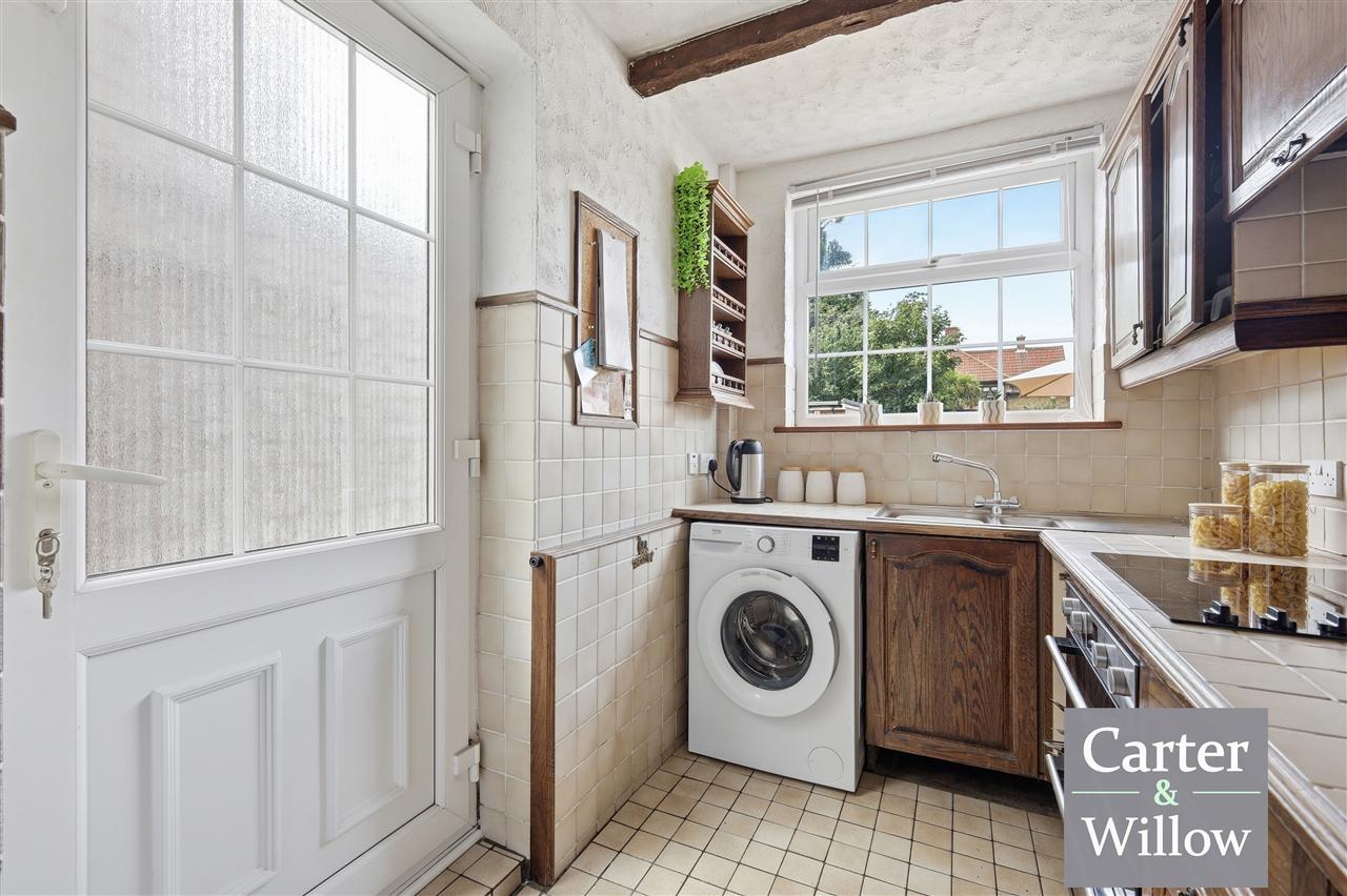 Becontree Avenue, Essex Image 7