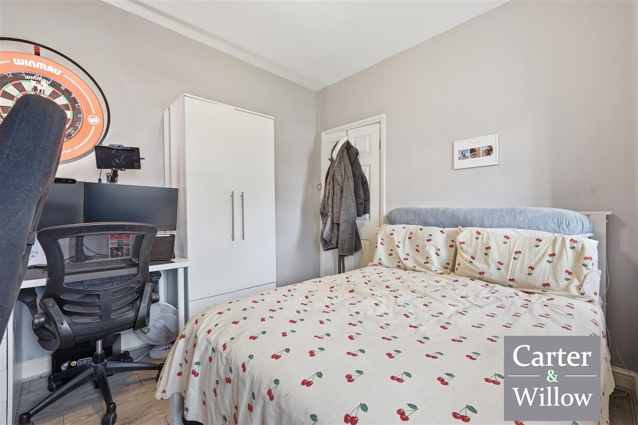Becontree Avenue, Essex Image 12