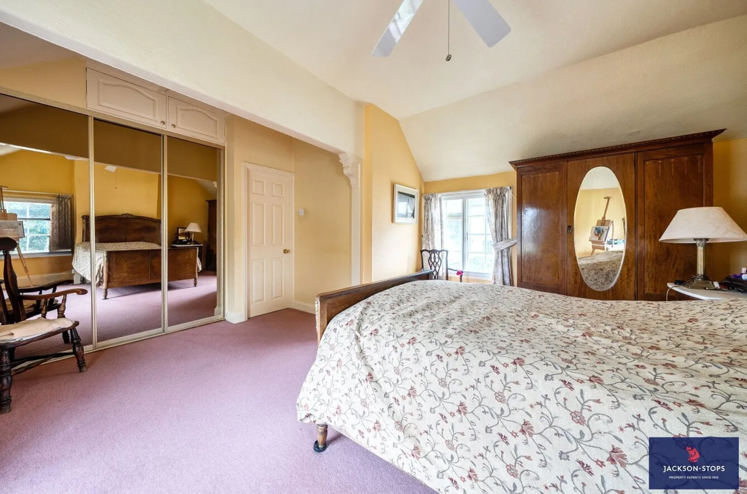 The Square, Aspley Guise, MK17 photo 11