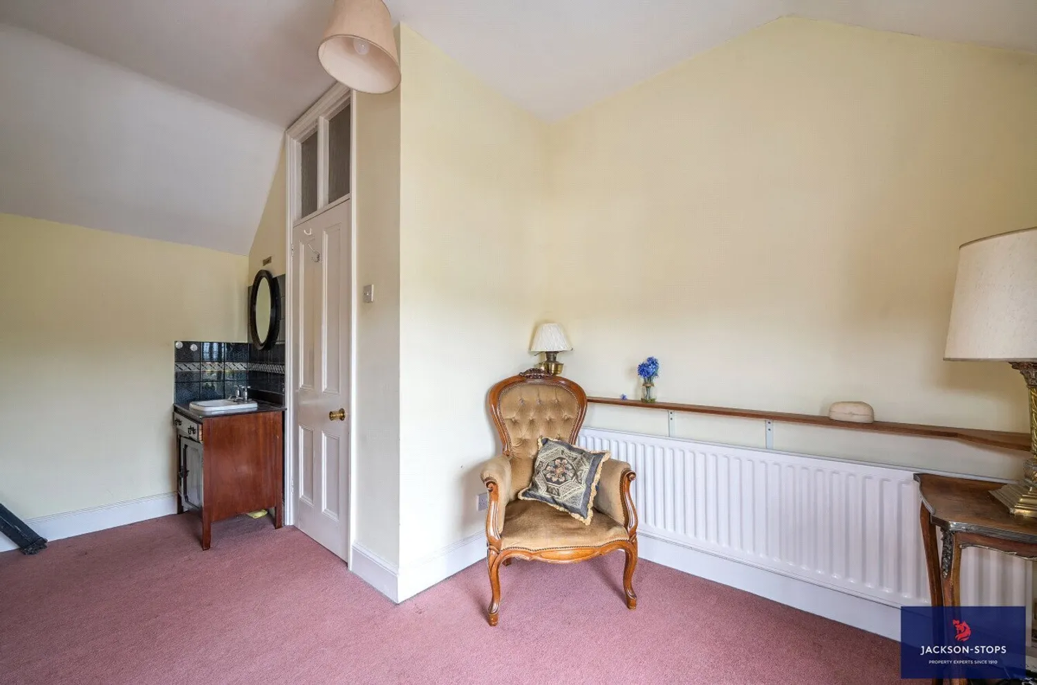The Square, Aspley Guise, MK17 photo 13