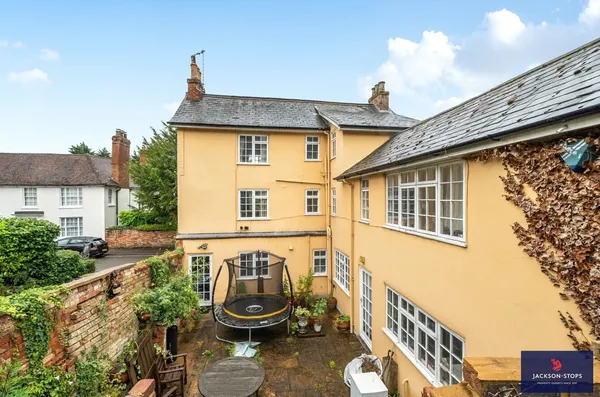 The Square, Aspley Guise, MK17 photo 22
