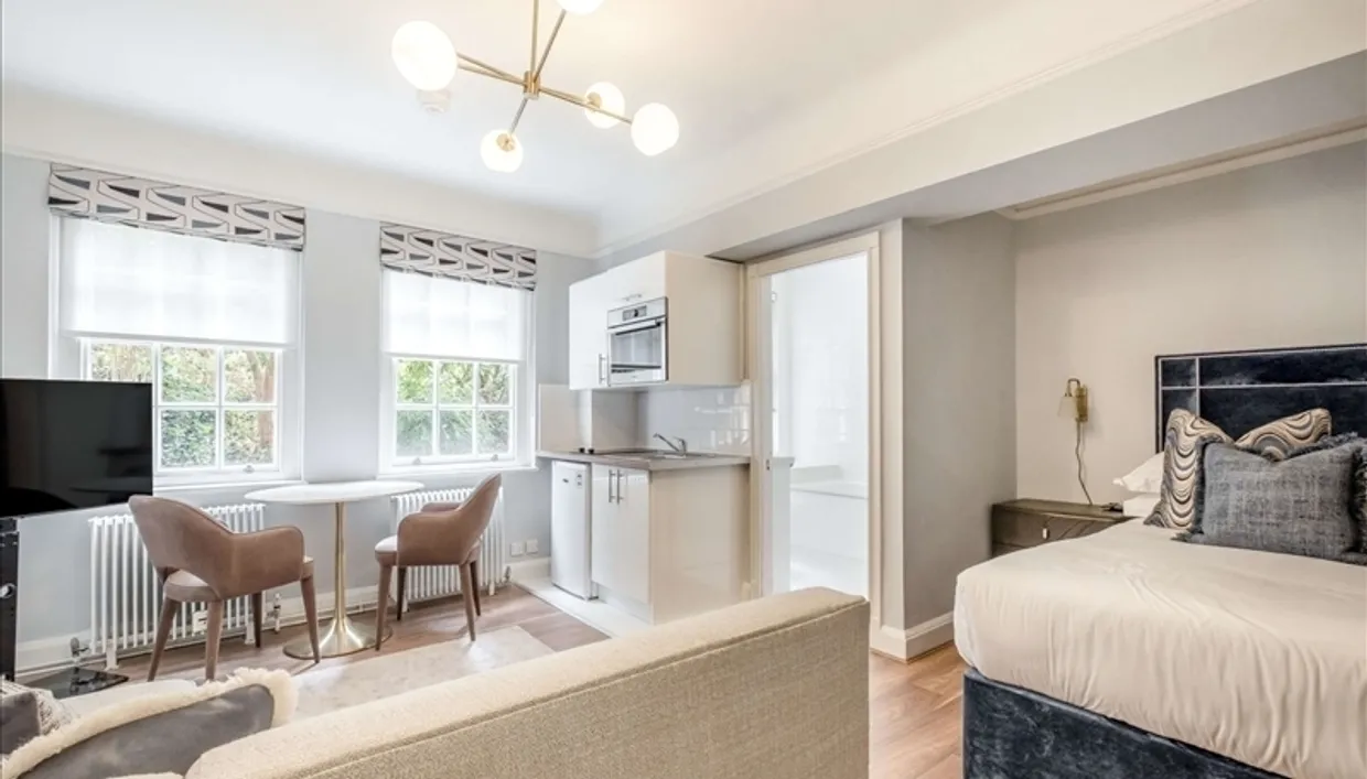 Pelham Court, 145 Fulham Road, Chelsea SW3 photo 1