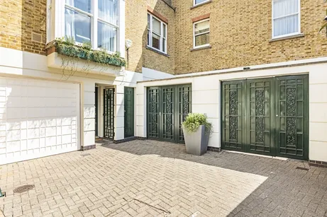 Charles II Place, Chelsea, SW3
