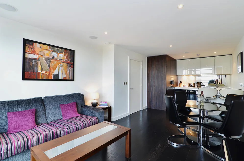 Grosvenor Waterside, Chelsea, SW1W photo 2