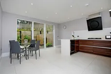 High Street, Esher KT10 photo 2