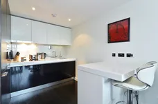 Grosvenor Waterside, Chelsea, SW1W photo 9