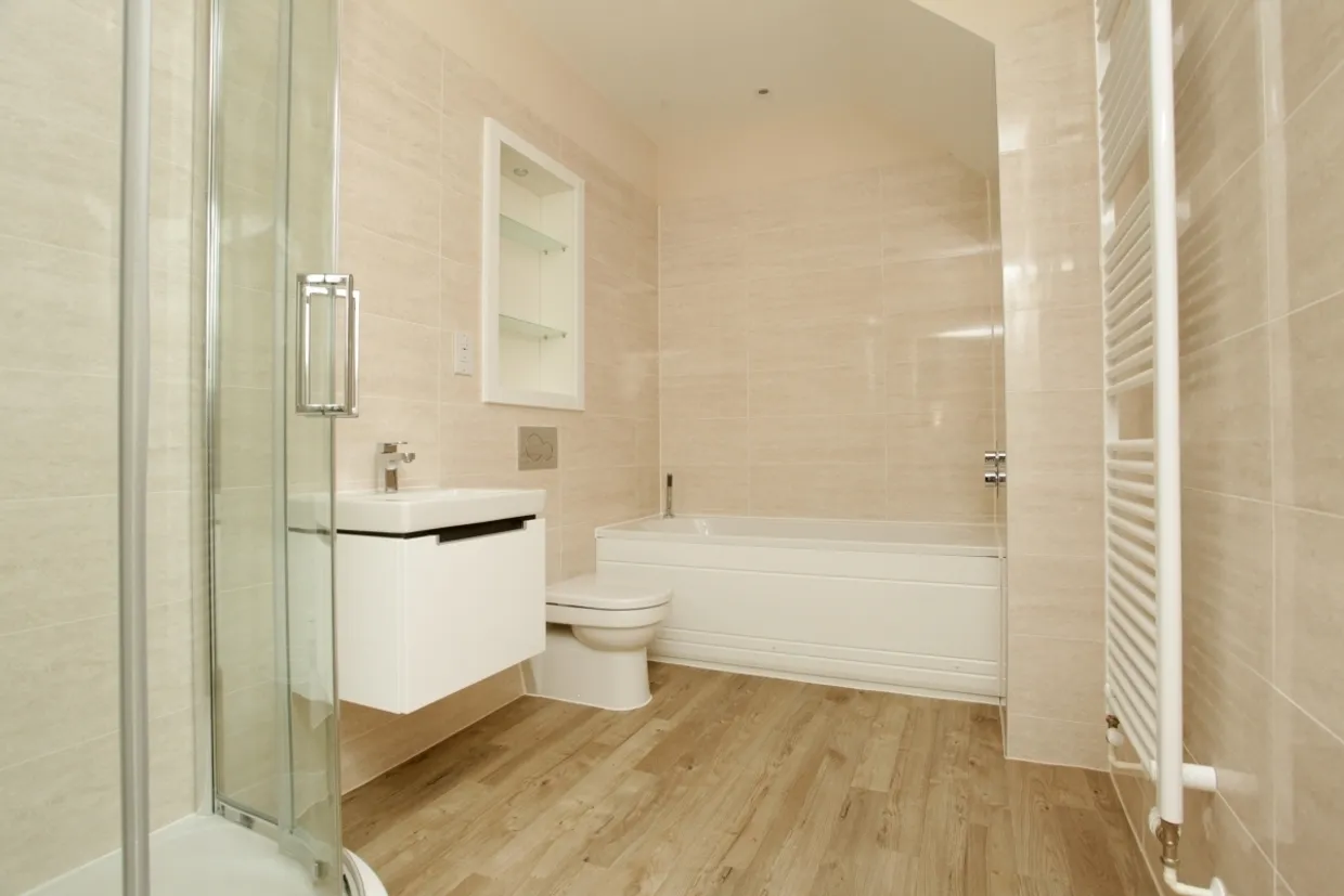 Thirlestaine Road, Cheltenham photo 15
