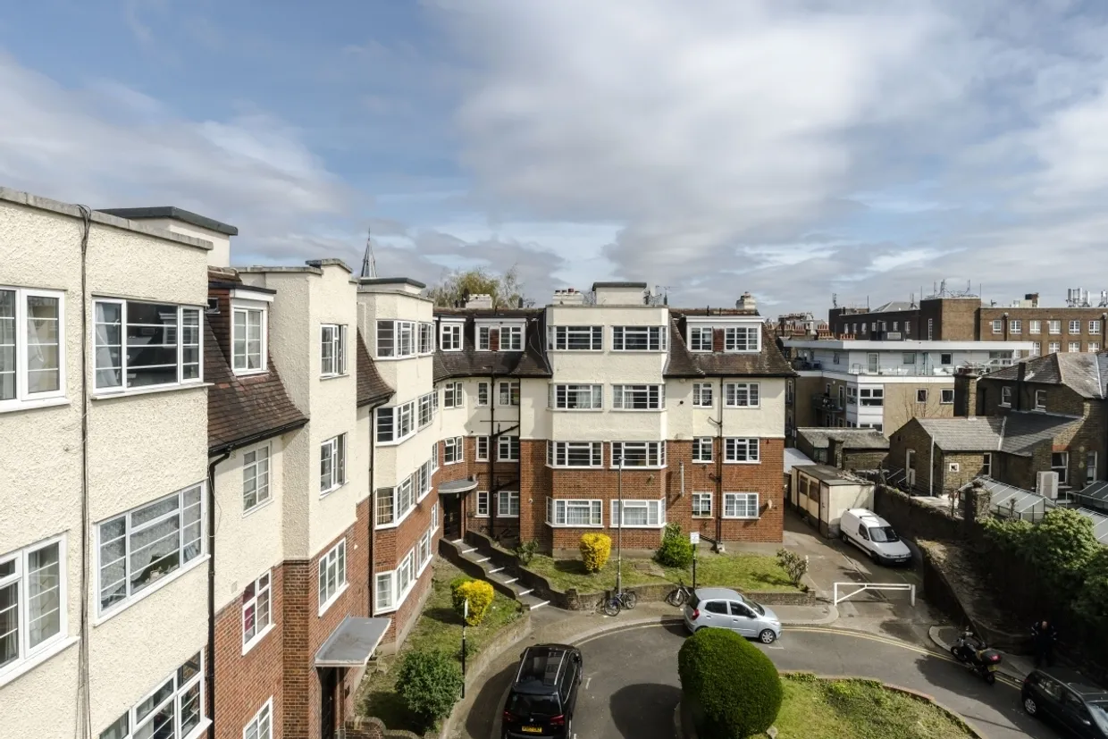 Upper Tooting Road London SW17 photo 10