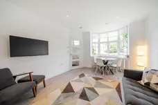 Midholm Hampstead Garden Suburb NW11 photo 3