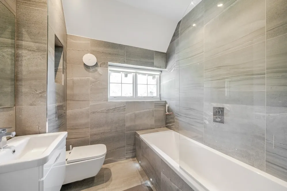 Midholm Hampstead Garden Suburb NW11 photo 6
