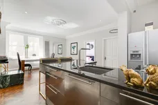 Bedford Avenue London WC1B photo 4