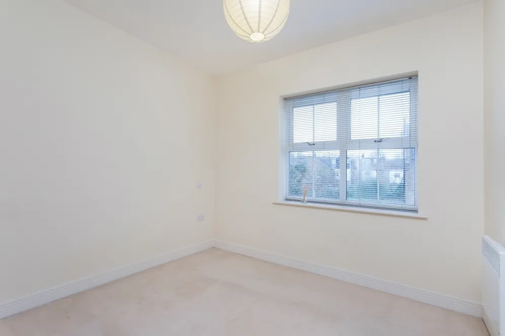 Broomcroft Court Chiswick W4 photo 8