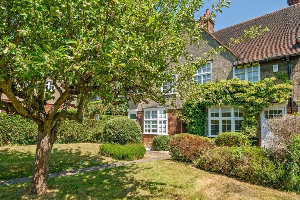 Midholm Hampstead Garden Suburb NW11 photo 9