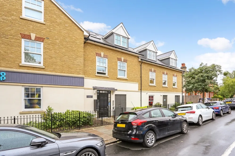 Bushy Park Road Teddington TW11 photo 9